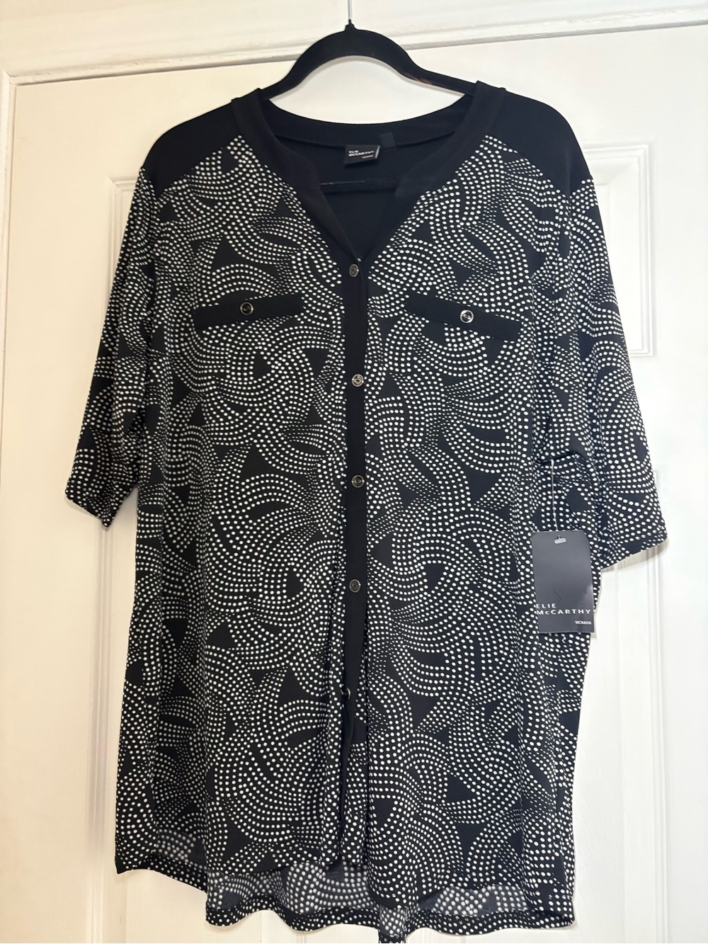 ElieMcCarthy Black & White Dot-Pattern Button-Front Blouse Abstract